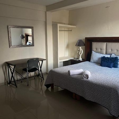 Hotel Maria Elenena El Fresno Ngoại thất bức ảnh